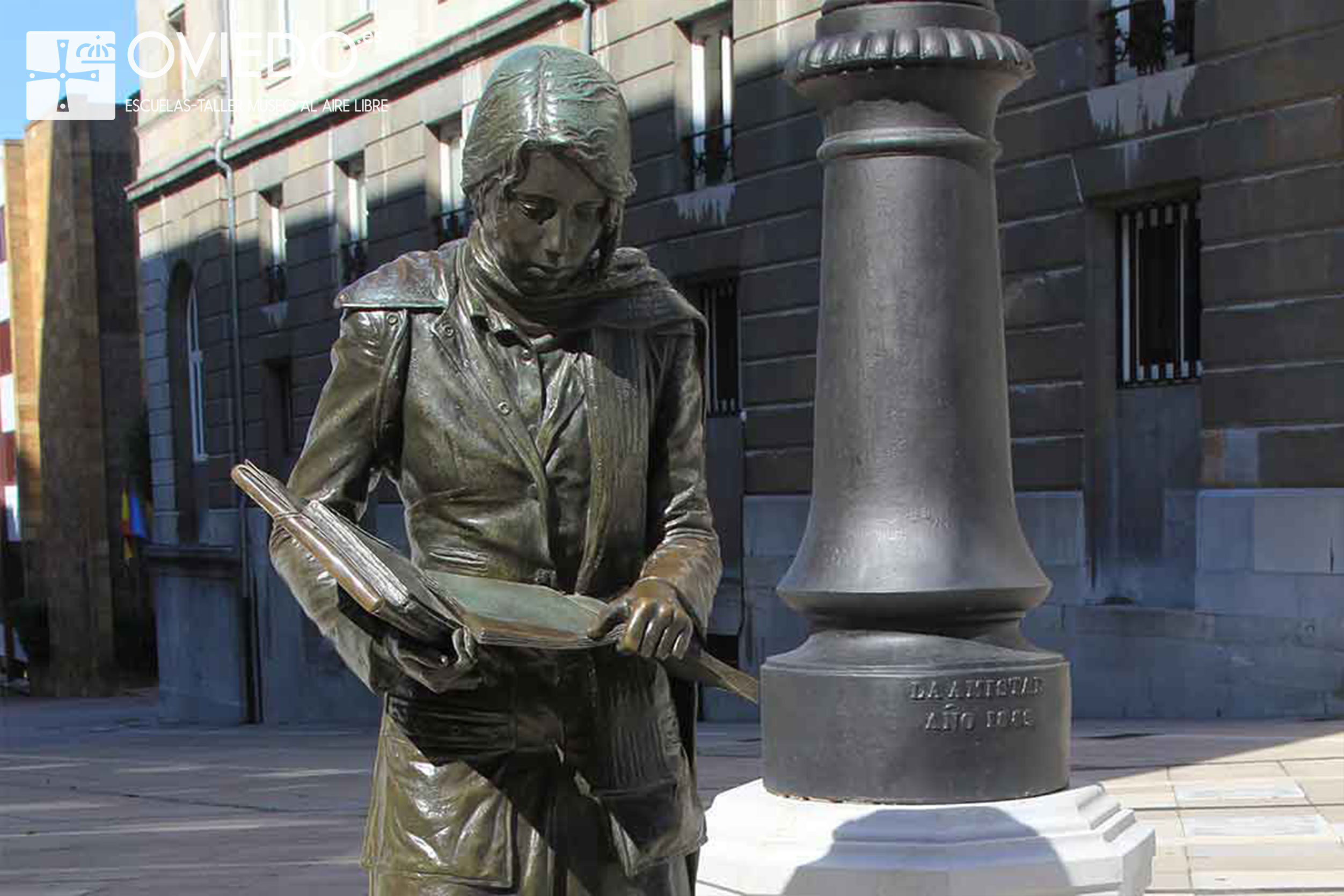 escultura Esperanza caminando